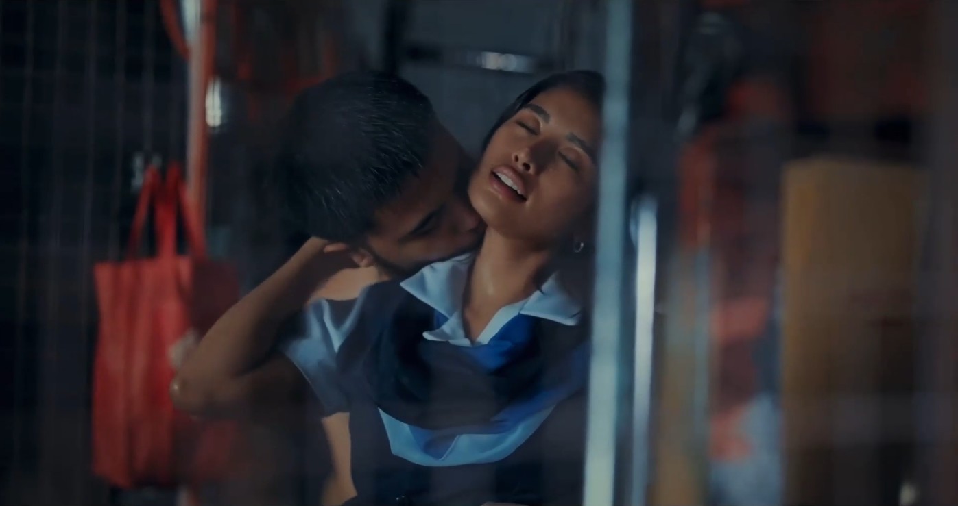 Balahibong Pusa Sex Scene #1